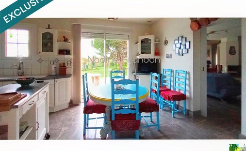 Castle for Sale in Barbezieux-Saint-Hilaire, Nouvelle-Aquitaine, France