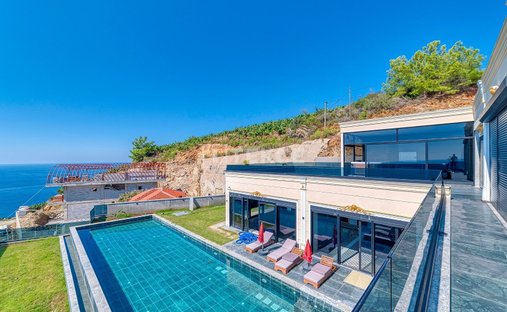 Villa in Alanya, Antalya, Turkey 1