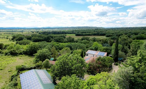Finca en Arpaillargues-et-Aureilhac, Occitania, Francia 1