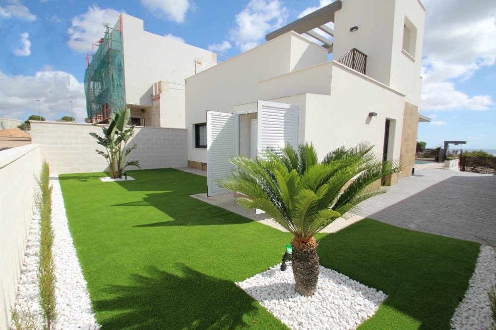 Villa in Dehesa de Campoamor, Orihuela, Valencian Community 1 - 12415178