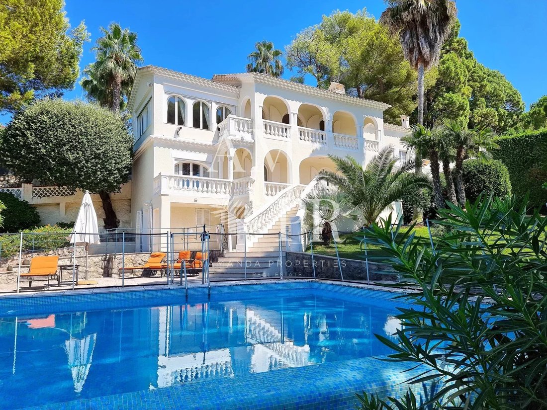 Estate in Antibes, Provence-Alpes-Côte d'Azur, France 3 - 12155168