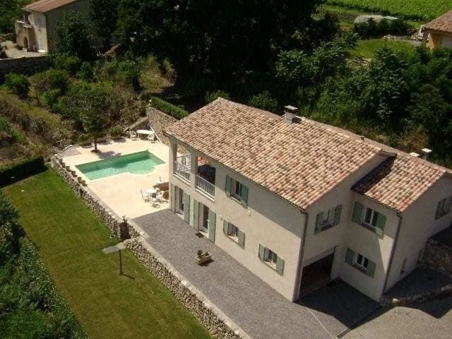 House in Les Vans, Auvergne-Rhône-Alpes, France 1 - 12974318