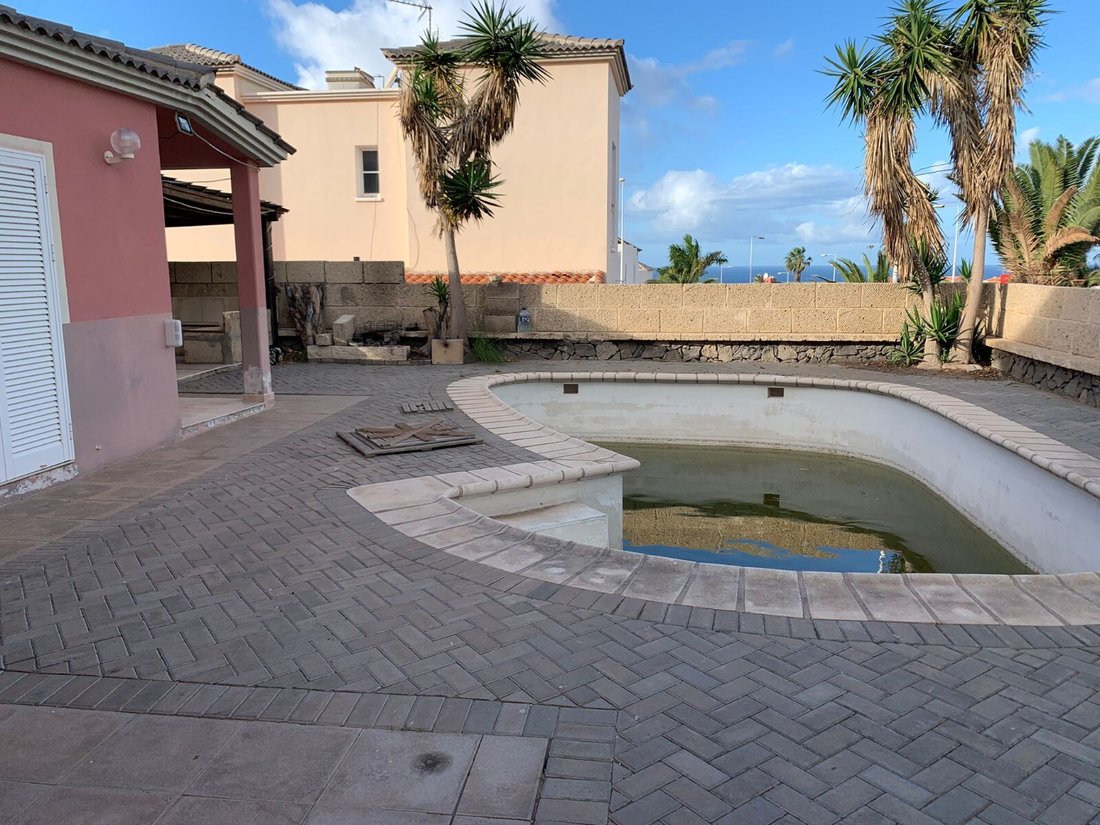 Villa in Costa Adeje, Adeje, Canary Islands 2 - 12416943