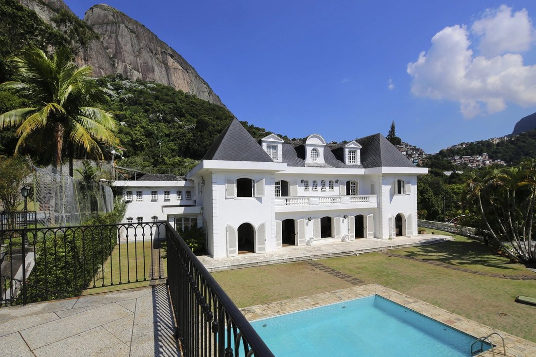 Villa in Rio de Janeiro, State of Rio de Janeiro, Brazil 1 - 10449515
