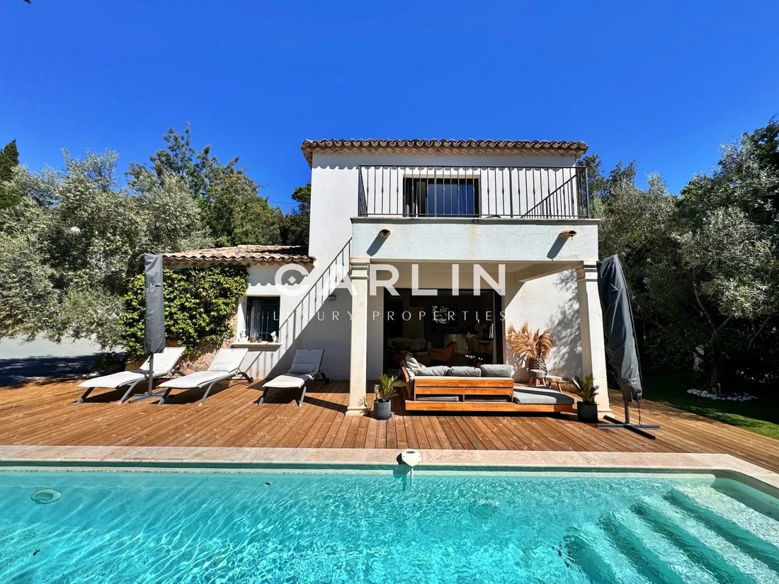 Villa in Les Issambres, Roquebrune-sur-Argens, France 3 - 14149843
