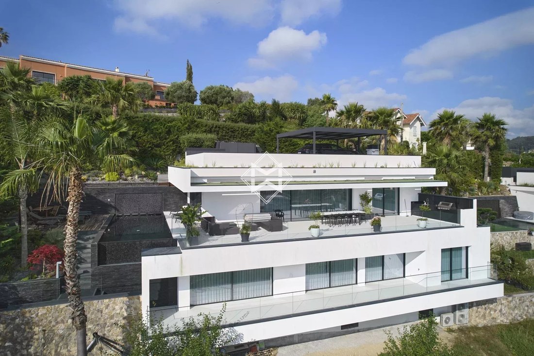 Villa in Cannes, Provence-Alpes-Côte d'Azur, France 2 - 12980442