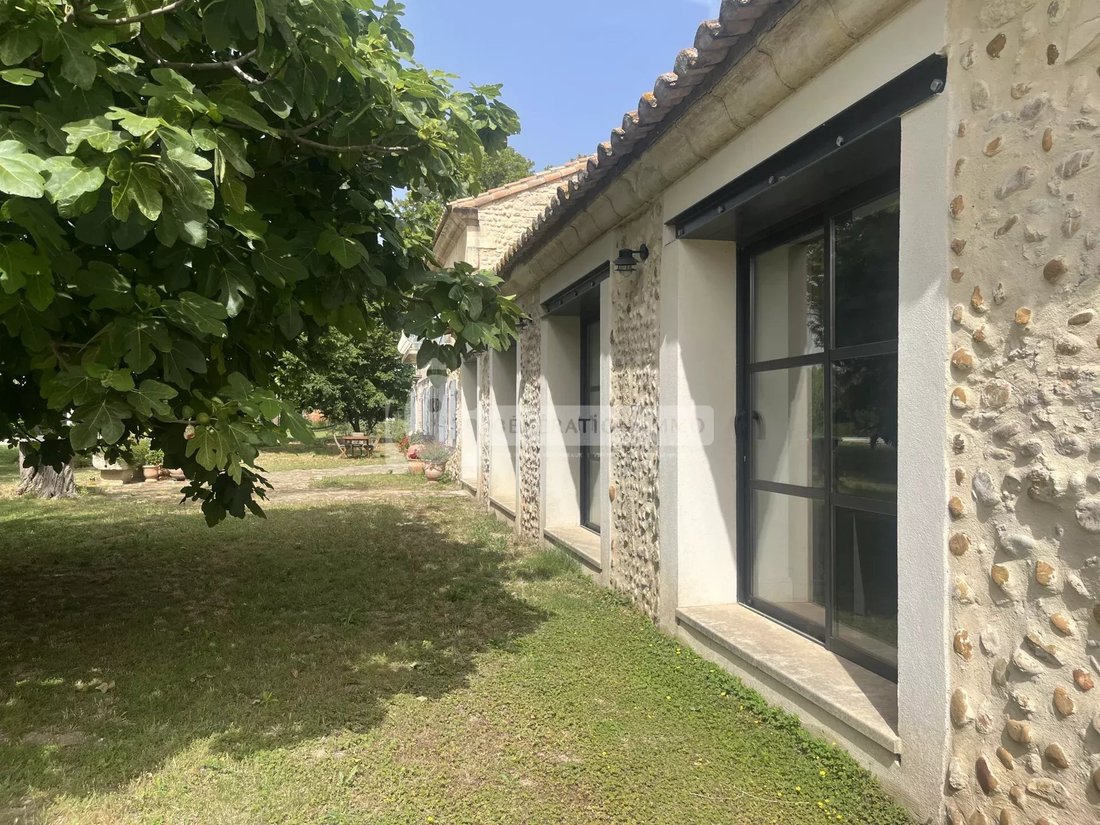 Country House in Arles, Provence-Alpes-Côte d'Azur, France 3 - 15195550