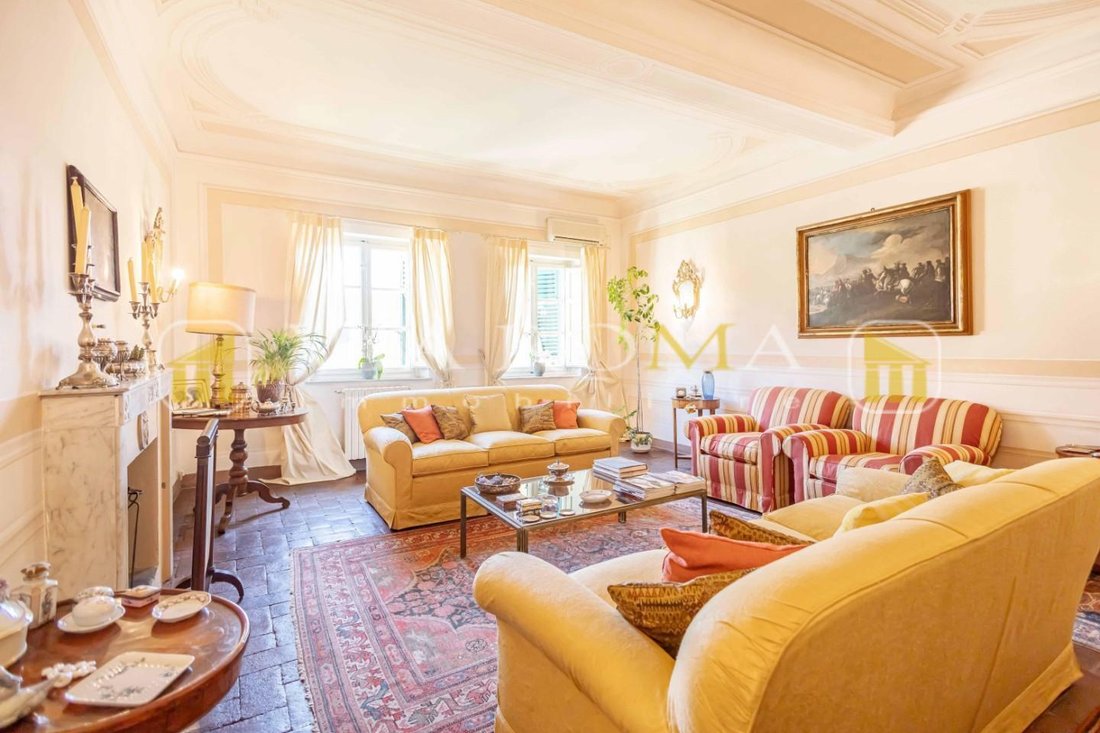 Apartment in Historic Center, Lucca, Tuscany 4 - 14477110