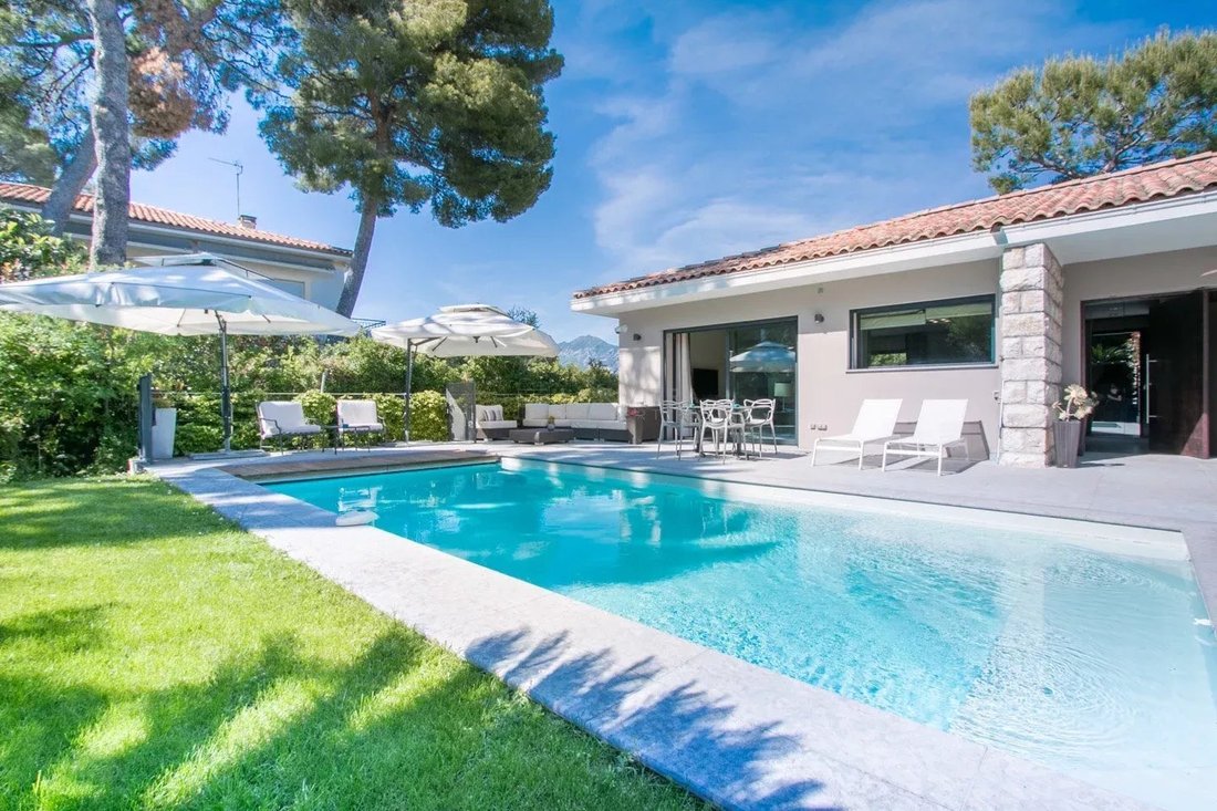 Villa in Cap Martin, Roquebrune-Cap-Martin, France 2 - 11221684