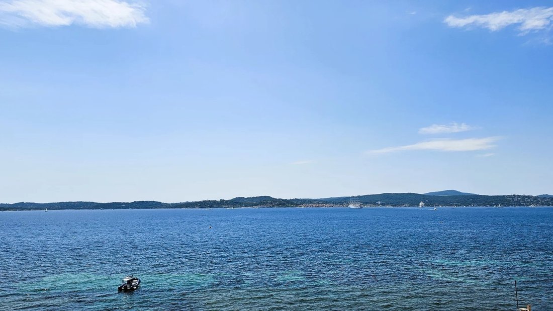 Apartment in Basse Suane-Les Virgiles, Sainte-Maxime, France 2 - 14357548