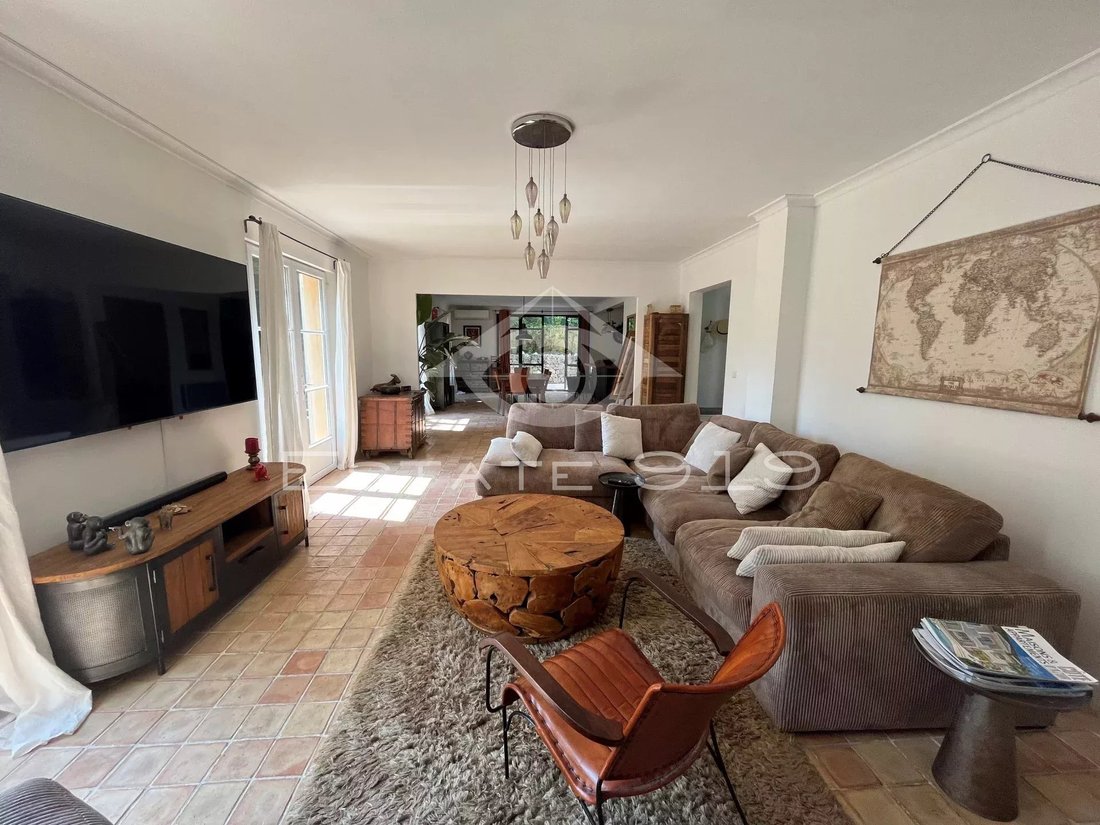 Villa in Grasse, Provence-Alpes-Côte d'Azur, France 5 - 14605148