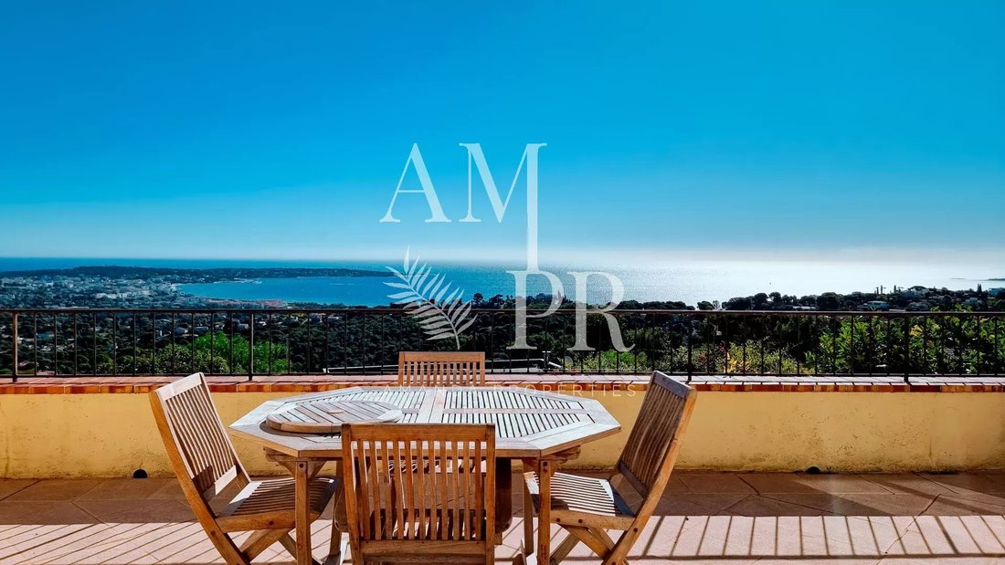 Villa in Centre, Vallauris, France 2 - 10877220