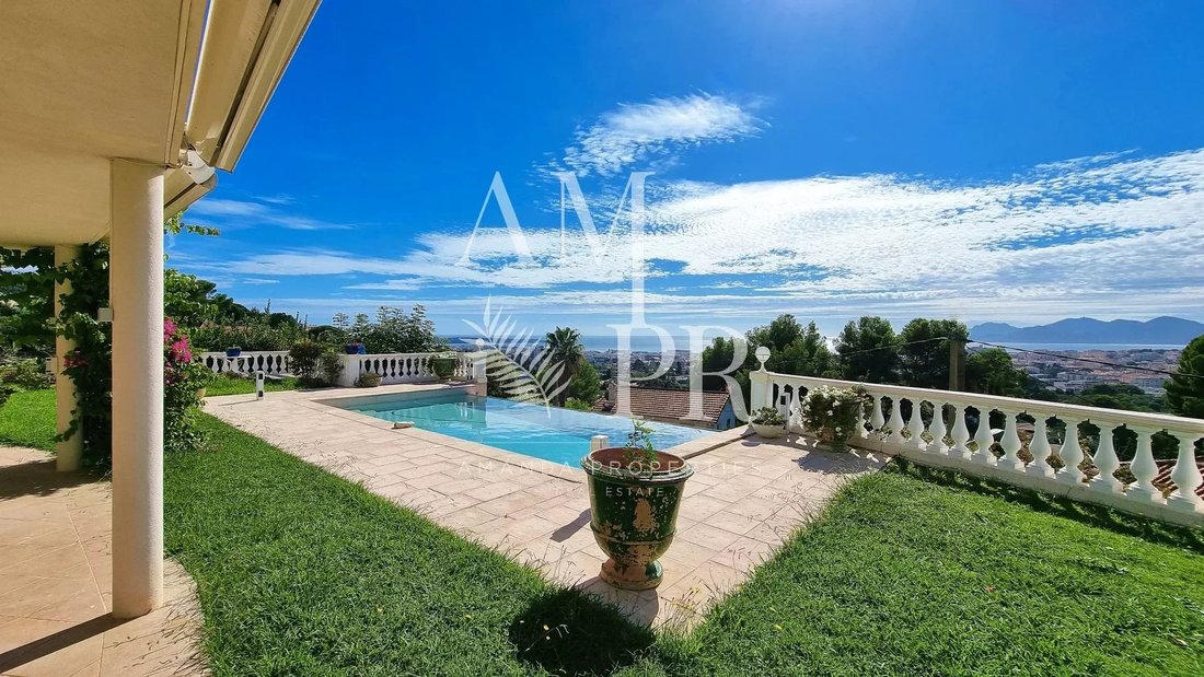 Villa in Cannes, Provence-Alpes-Côte d'Azur, France 5 - 11739616