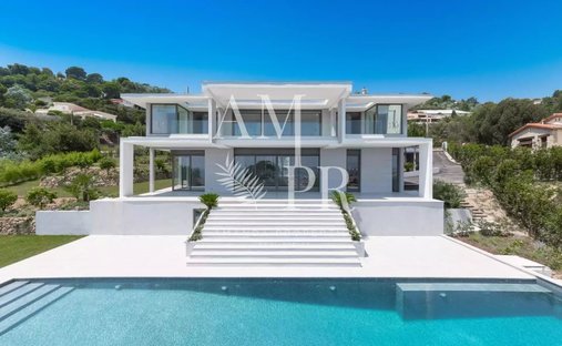 House in Centre, Vallauris, France 1