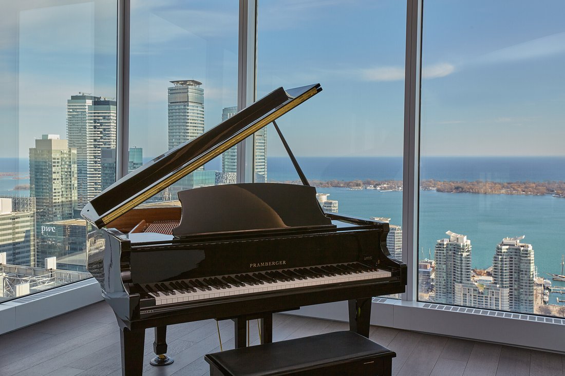 Condo in Toronto, Ontario, Canada 4 - 15194824