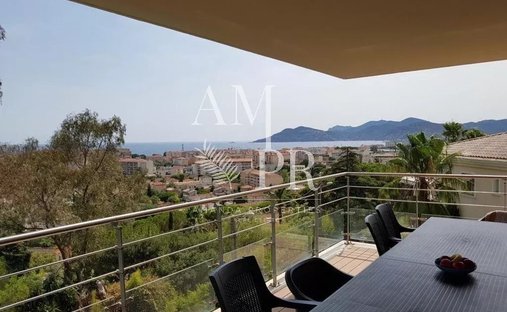 Font de Veyre, Cannes, France 1