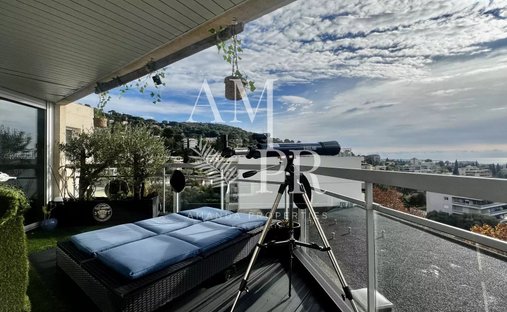 Apartment in Vieux Cannet, Le Cannet, France 1