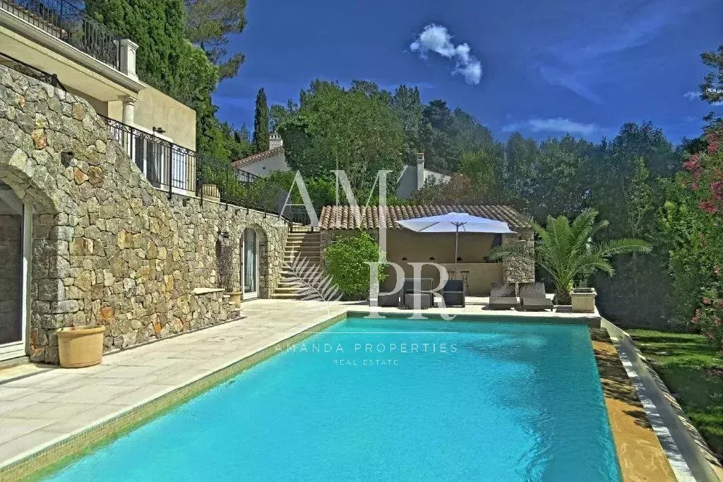 Villa in Mougins, Provence-Alpes-Côte d'Azur, France 3 - 10877170