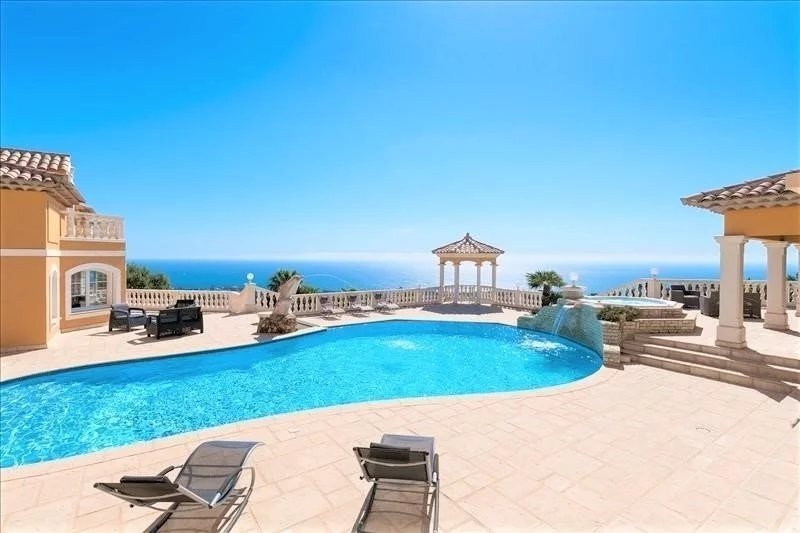 Villa in Les Issambres, Roquebrune-sur-Argens, France 3 - 14601162