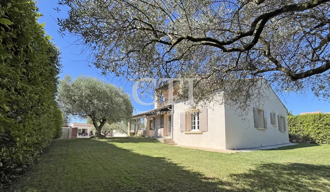 Villa in Le Barroux, Provence-Alpes-Côte d'Azur, France 1 - 14744269