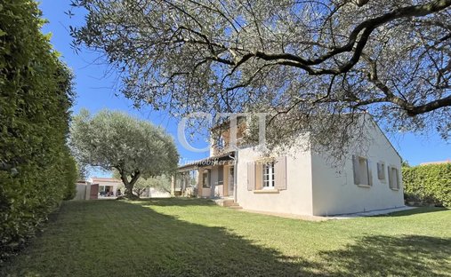Villa in Le Barroux, Provence-Alpes-Côte d'Azur, France 1