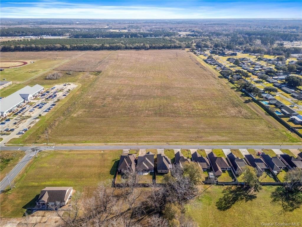 Land in Jennings, Louisiana, United States 2 - 15189435