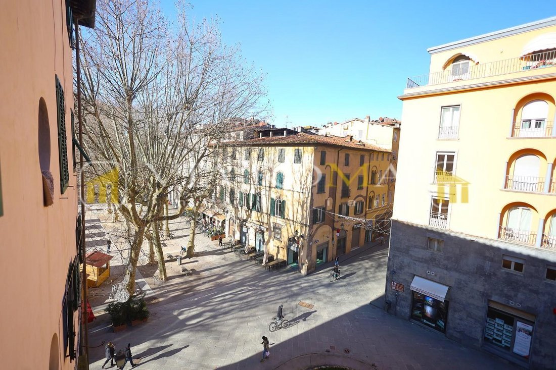 Apartment in Historic Center, Lucca, Tuscany 3 - 14992733