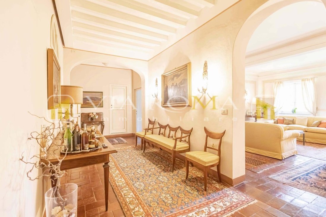Apartment in Historic Center, Lucca, Tuscany 1 - 14477110