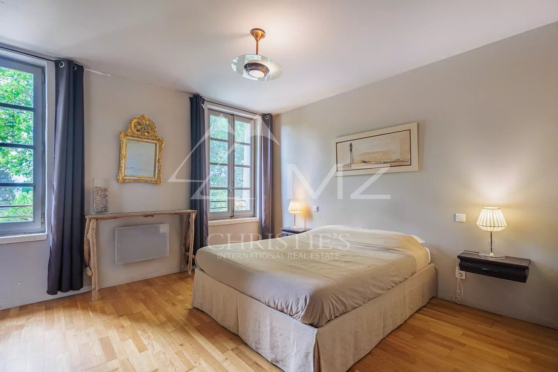 Estate in Campagne, Tarascon, France 5 - 13922087