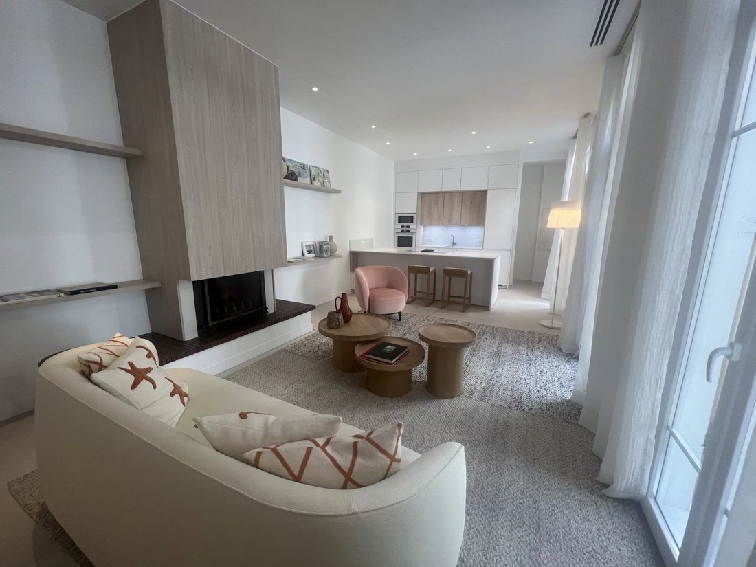 Townhouse in Cannes, Provence-Alpes-Côte d'Azur, France 2 - 12425489
