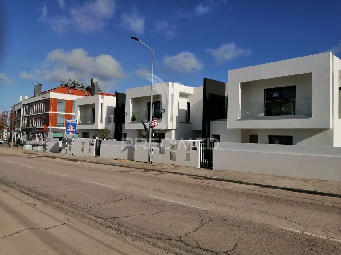 House in Corroios, Setubal, Portugal 1 - 15196451