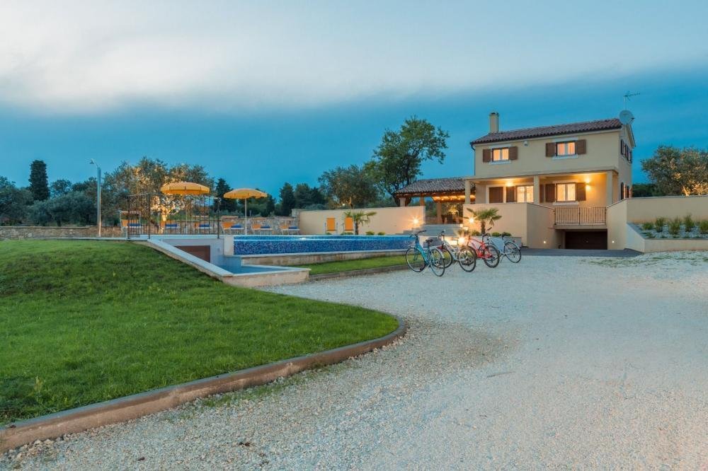 Villa in Fazana, Istria County, Croatia 5 - 12781547