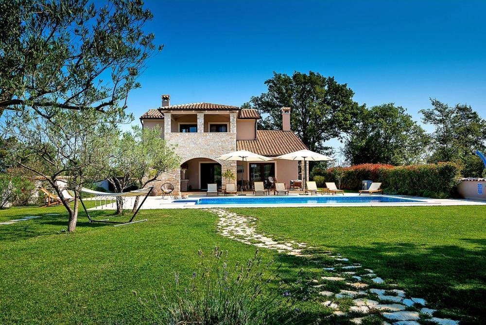 Villa in Mali Vareski, Istria County, Croatia 1 - 12936621