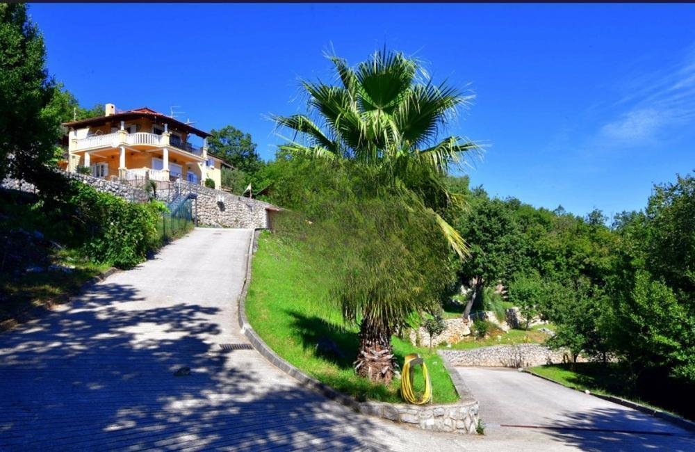 Villa in Opcina Moscenicka Draga, Primorje-Gorski Kotar County, Croatia 1 - 13882597