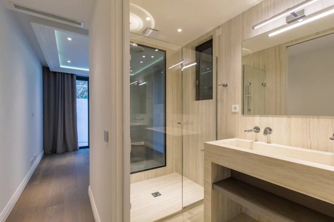 Villa in Mougins, Provence-Alpes-Côte d'Azur, France 5 - 14283092