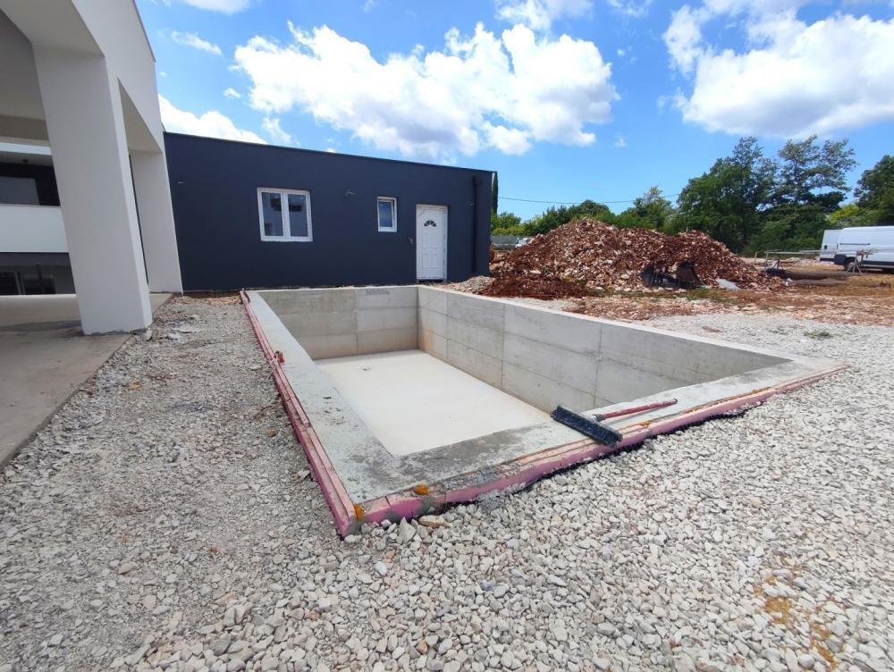 Villa in Vodnjan, Istria County, Croatia 2 - 12078880