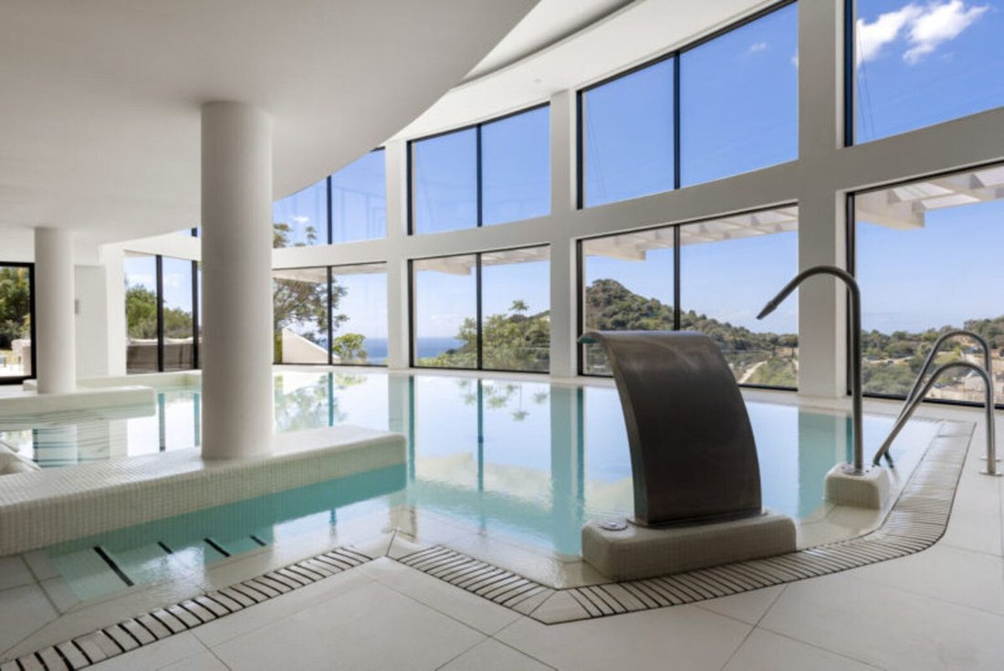 Apartment in Marbella, Andalusia, Spain 4 - 15190336