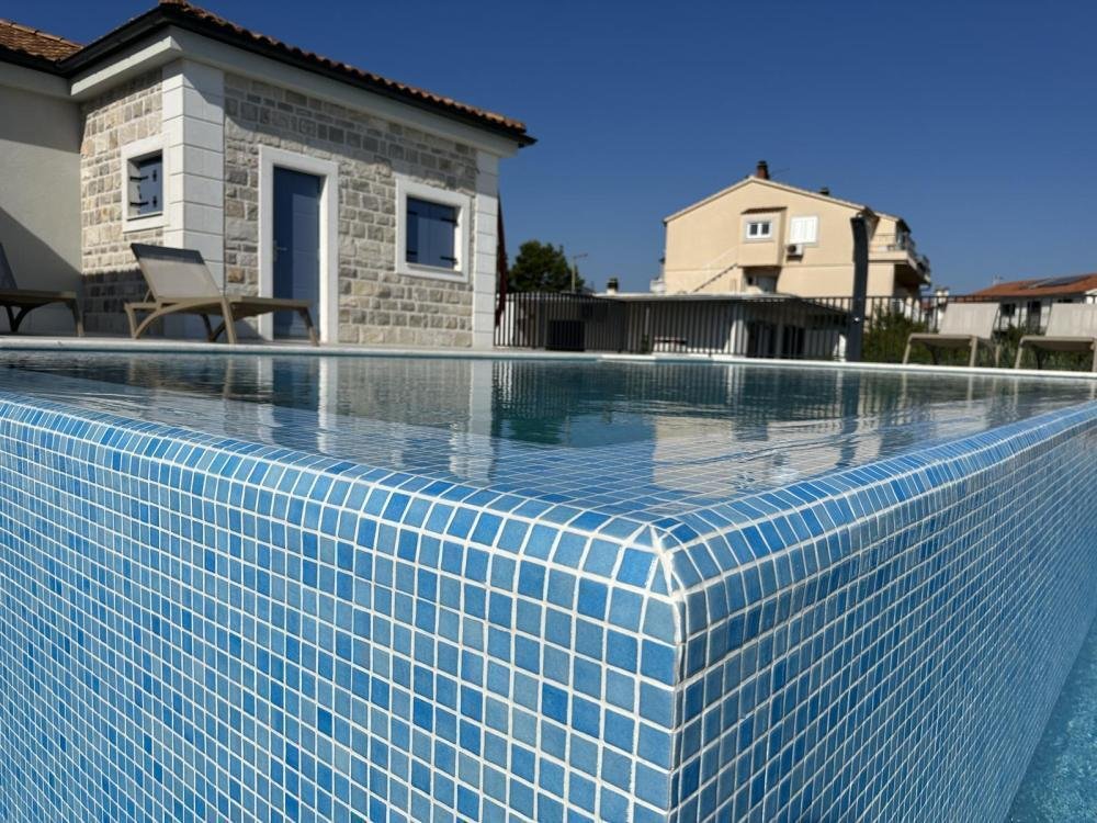 Villa in Jelsa, Split-Dalmatia County, Croatia 1 - 14046736