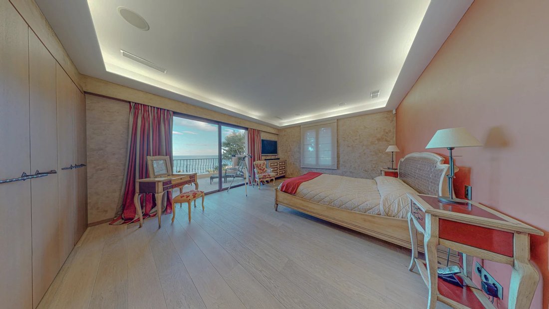 Villa en Antibes, Provenza-Alpes-Costa Azul, Francia 3 - 14750648