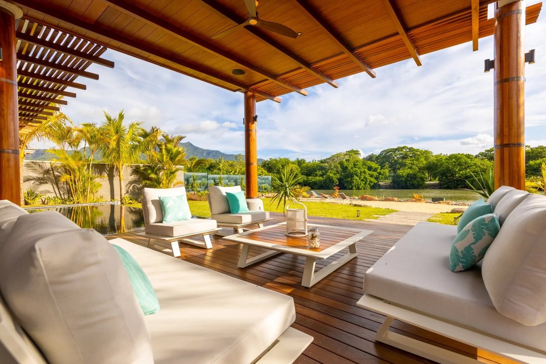 Villa in Grande Riviere Noire, Rivière Noire District, Mauritius 2 - 14425509