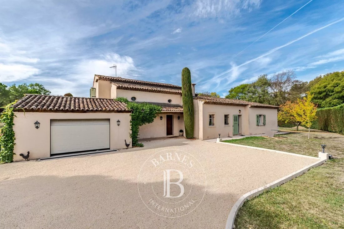 Villa in Châteauneuf-Grasse, Provence-Alpes-Côte d'Azur, France 4 - 12306683