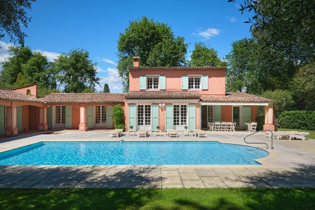 House in Mougins, Provence-Alpes-Côte d'Azur, France 3 - 13959748