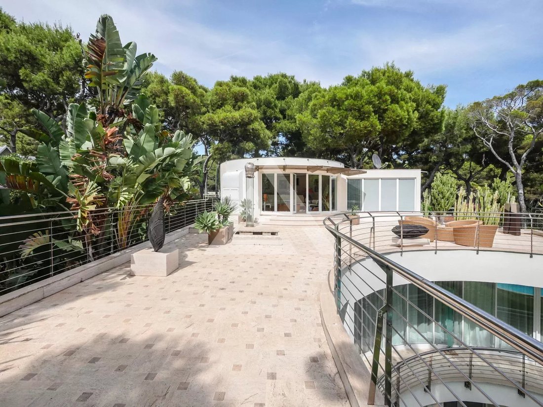 Villa in French Riviera, Provence-Alpes-Côte d'Azur, France 3 - 15189397