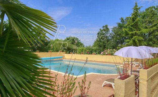 Castle for Sale in Moissac, Occitanie, France