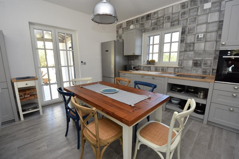 Villa in Gradska cetvrt Varos, Sibenik, Sibenik-Knin County 5 - 12137925
