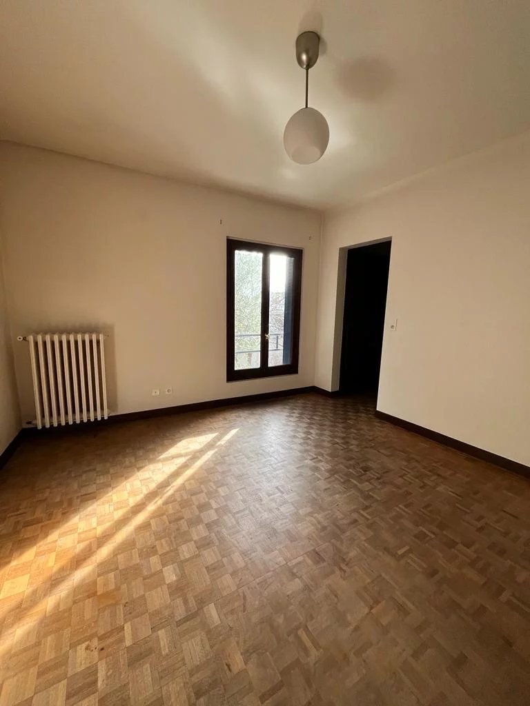House in Centre Ville Est, Ivry-sur-Seine, France 4 - 13794526