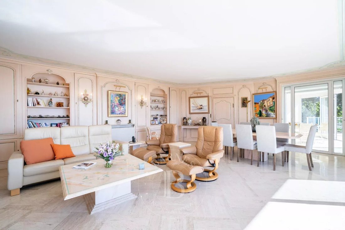 Villa in Cannes, Provence-Alpes-Côte d'Azur, France 5 - 14429123