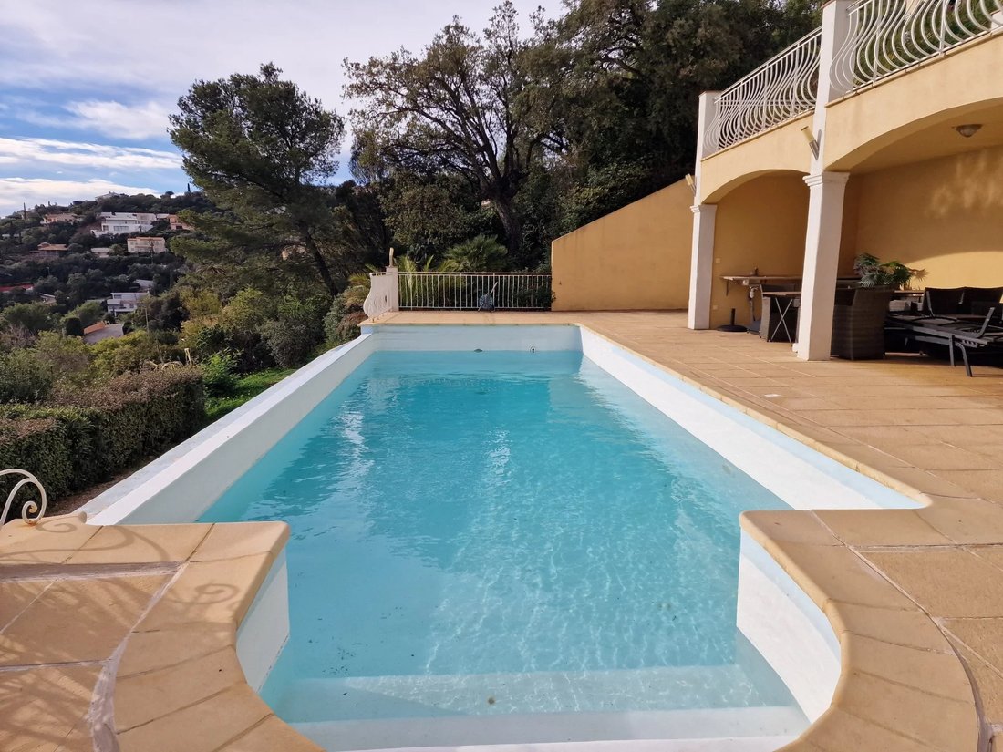 Villa in Les Issambres, Roquebrune-sur-Argens, France 3 - 13638664