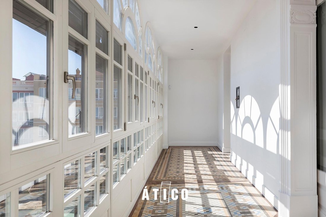Penthouse in Eixample, Barcelona, Spain 4 - 15192455