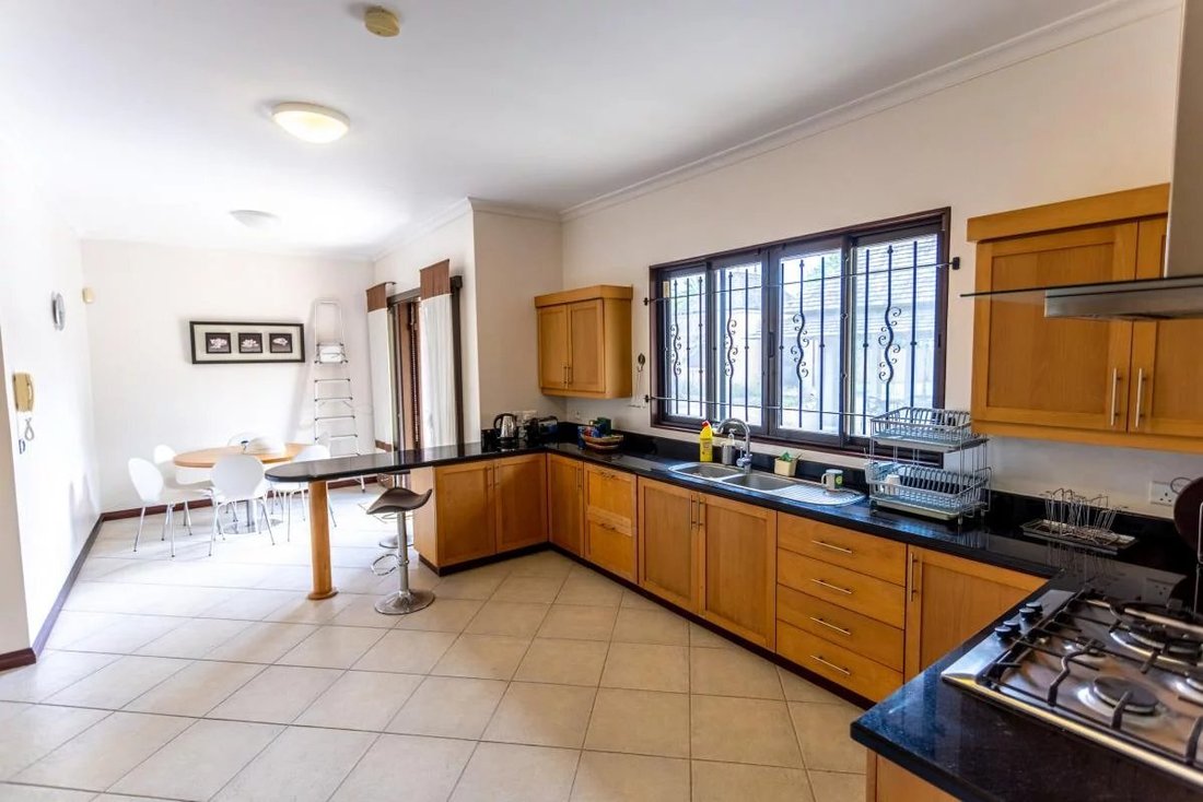 Villa in Tamarin, Rivière Noire District, Mauritius 4 - 14425379
